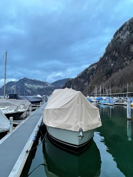 Bootsblachen-Verdeck-4 Perfekte Schutz für dein Boot - warum eine große Bootsblache unverzichtbar ist